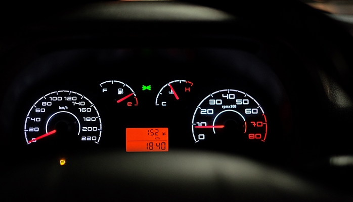 Promotion de comportements routiers dangereux sur les réseaux sociaux : un délit autonome !